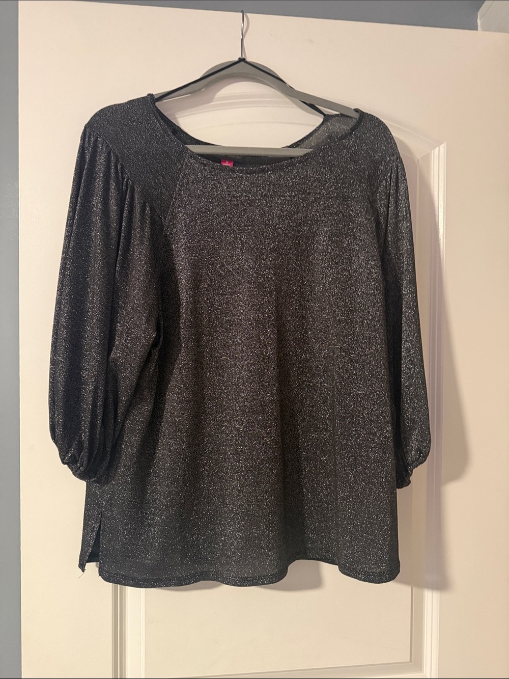 Vince Camuto Metallic Black Three-Quarter Sleeve Pullover